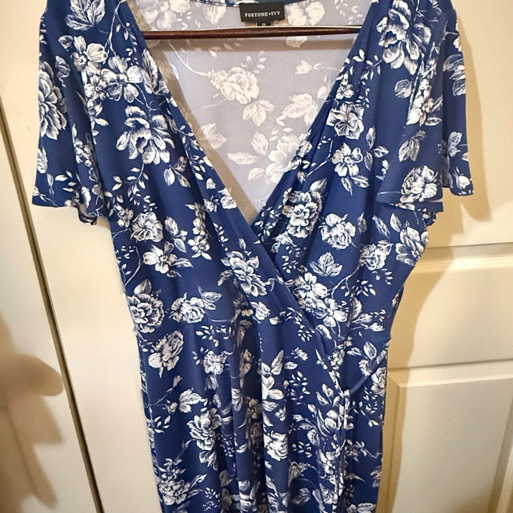 FORTUNE + IVY
Roanne Faux Wrap
Knit Dress